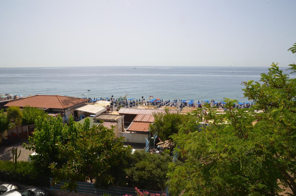 Casa Susanna Fondachello  Extérieur photo